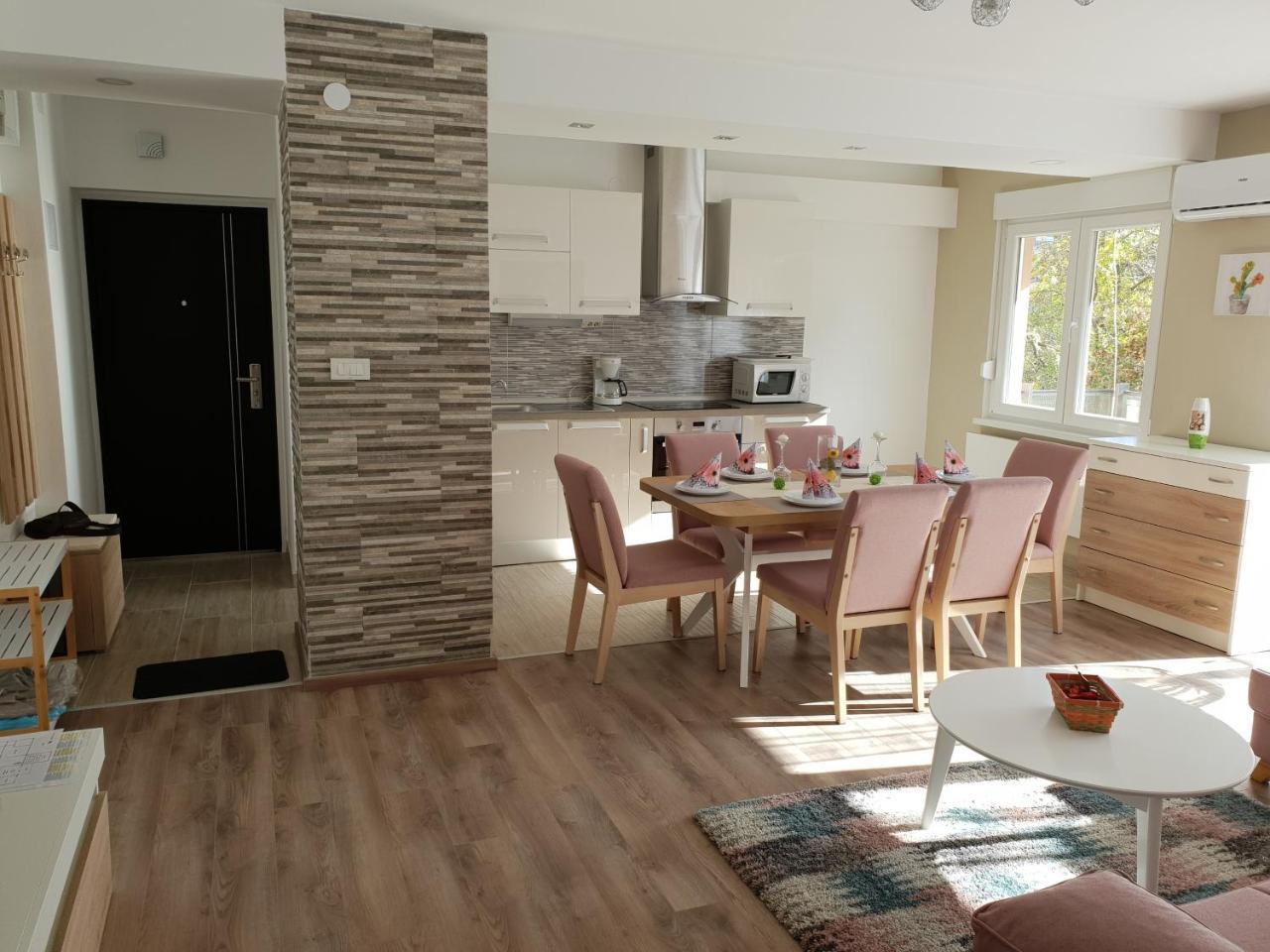 Lion Apartment Загреб Екстериор снимка