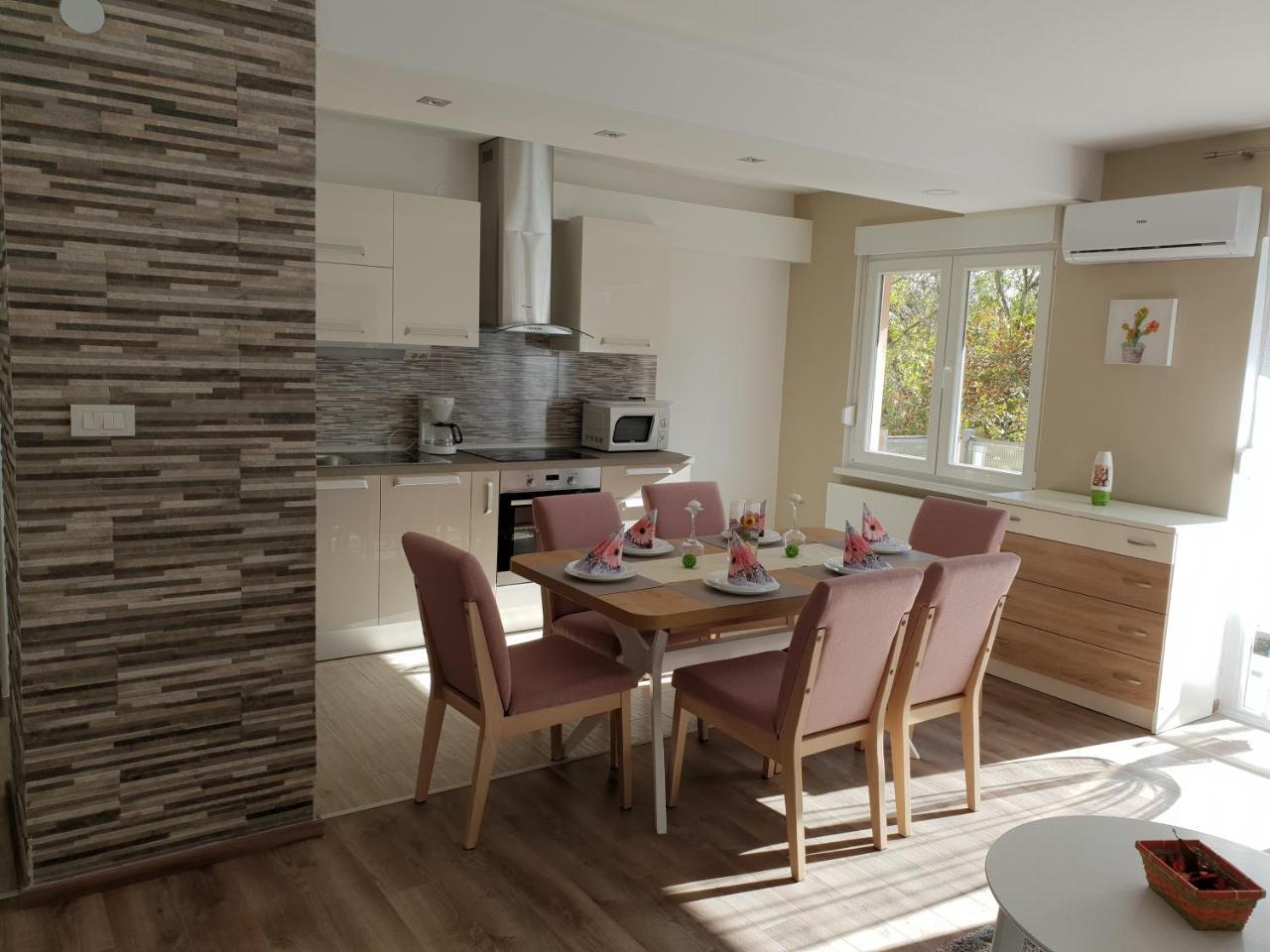 Lion Apartment Загреб Екстериор снимка